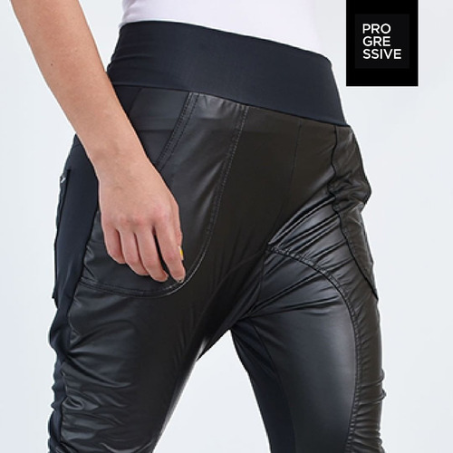 Imagen 4 de 7 de Combo Jogger (babucha) + Top (simil Cuero) Progressive