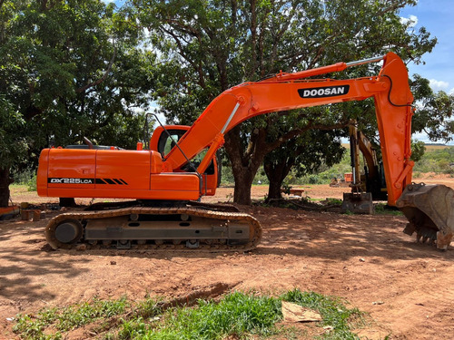 Escavadeira Doosan Dx 225 Lca