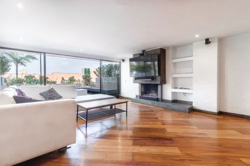 Apartamento En Arriendo En Los Rosales. Cod A22972