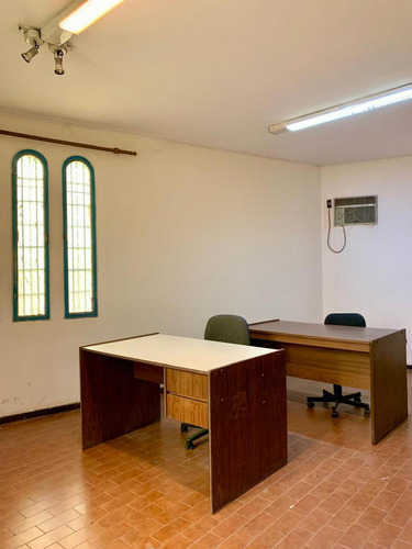 Cocucci Vende Excelente Galpón Con Oficinas