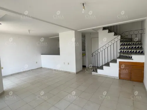 Venta Casa En Condominio En Lomas Tetela - V323