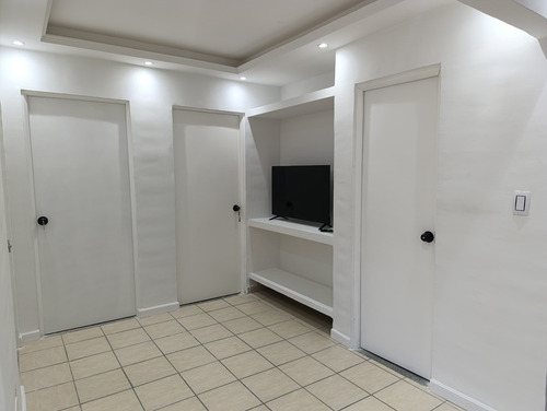Apartamento En Montemayor, San Diego. (slilil-06)