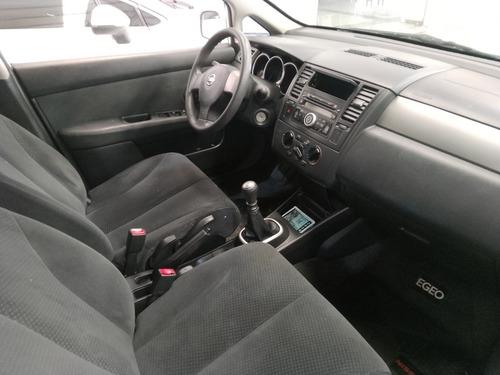 Nissan Tiida 1.8 Visia 5 p