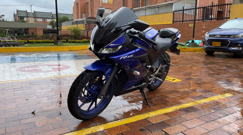 Yamaha R15 V3