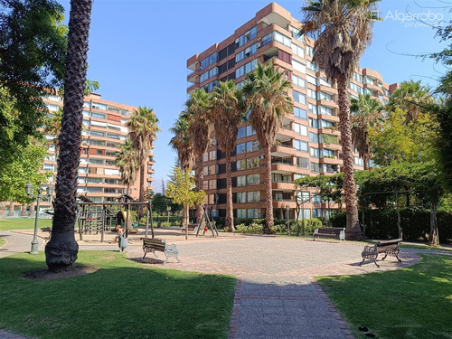 Impecable Dpto. En Condominio 3 Dorm Más Servicios, Vitacura