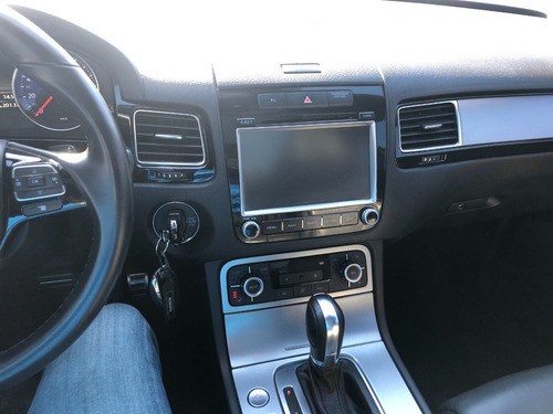 Volkswage Touareg R-line 4.2 V8