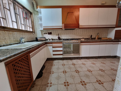 Imagen 15 de 17 de Vendo Casa 415m2 3h/4b/6p Vista Alegre 5019