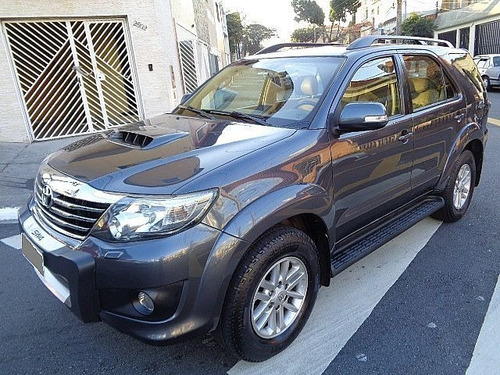 Hilux Sw4 3.0 Srv 4x4 7 Lug 16v Tb Inter 2012 - F7 Veículos