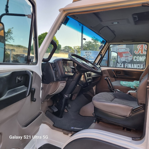 Vw 8.160 Cesto Aéreo Ano 2016 Com Ar Condicionado Pouco Uso