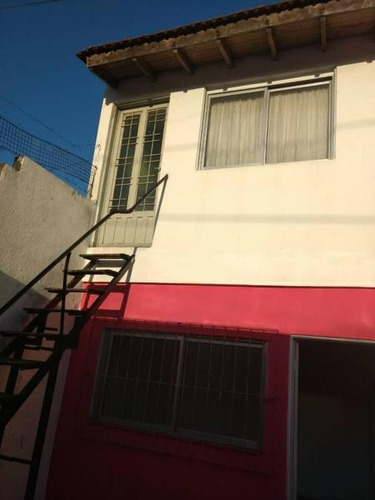 Imagen 10 de 11 de Casa Ph En Venta - Castelar Norte - 4 Ambientes