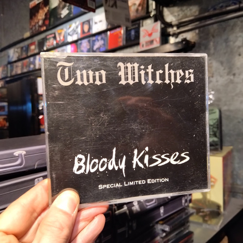 Two Witches - Bloody Kisses Cd Single 1994 