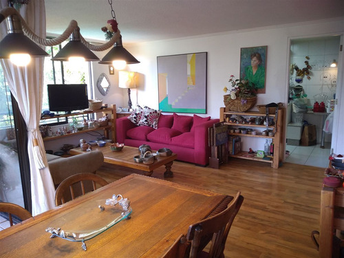 Departamento En Venta De 3 Dorm. 2 Baños En Las Condes