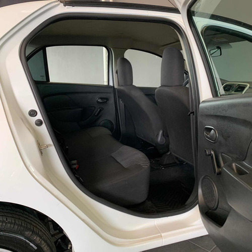 Imagem 4 de 9 de Renault Logan 2020 1.0 12v Authentique Sce 4p