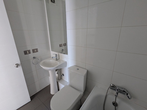 Excelenta Metro Cerro Blanco 3 D, 2 B 1 E. Oportunidad!!