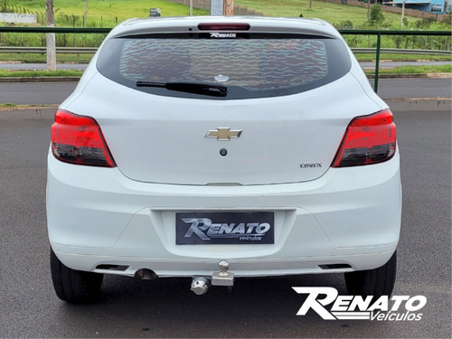 Chevrolet Onix 1.0 MPFI LS 8V FLEX 4P MANUAL