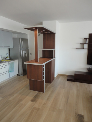 Imagen 4 de 4 de Separador De Ambientes, Barra De Tragos, Cajonera, Coperos