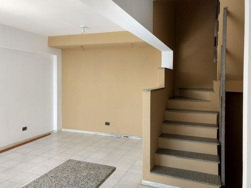 Imagen 6 de 18 de Departamento En Venta En Campana Centro. Triplex 2 Dormitorios. Garage
