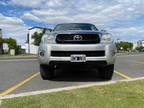 Toyota Hilux 3.0 Cd Srv Cuero I 171cv 4x4 2011
