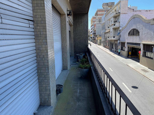 Venta Casa Ms Local Ciudad Vieja Padrón Único Bs As Alzaibar