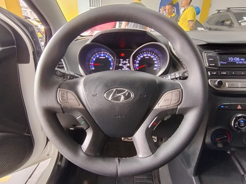 Hyundai HB20X 1.6 16V STYLE FLEX 4P AUTOMÁTICO