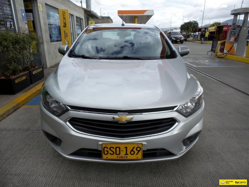 Chevrolet Onix 1.4 Lt