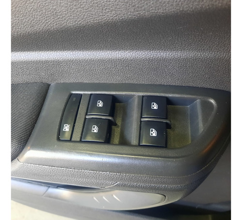 Chevrolet Onix 1.4 MPFI LTZ 8V FLEX 4P MANUAL