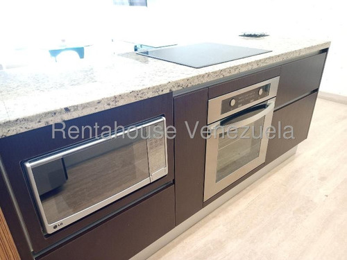 Carla Gonzalez Apartamento En Alquiler En Las Mercedes Mls #25-10155 Tolon Fashion Mall
