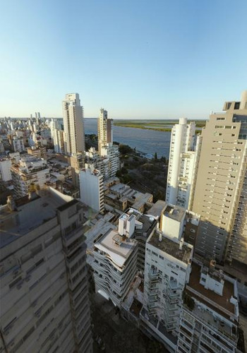Imagen 5 de 30 de Departamento 3 Dormitorios En Venta - Centro, Rosario