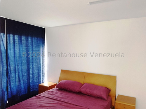 Alquiler De Departamento En Colinas Bello Monte #25-15077