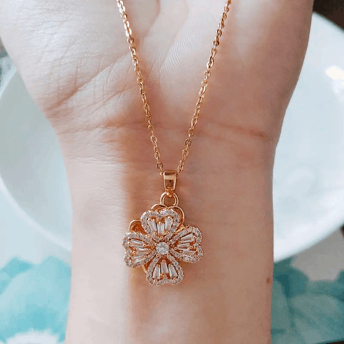 Imagen 8 de 8 de Collar Mujer Elegante Giratorio Cristales Trebol Dorado