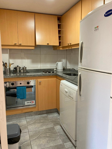 Imagen 4 de 15 de Hermoso Apartamento A Metros De Playa Mansa, Parada 10.