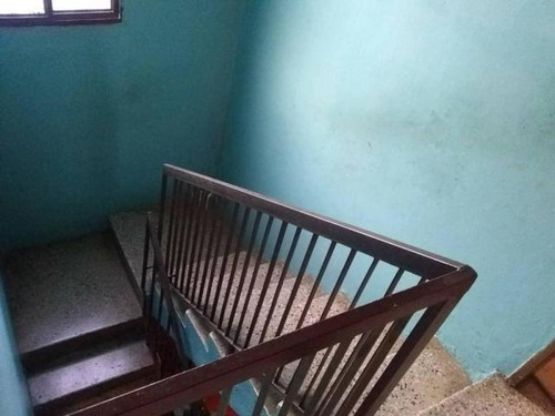 Imagen 12 de 30 de Casa En Venta Obelisco, Dos Niveles, Todos Los Servicios. Excelente Ubicación. Inf. 0424-5620928 Flex 22-14184 Z25