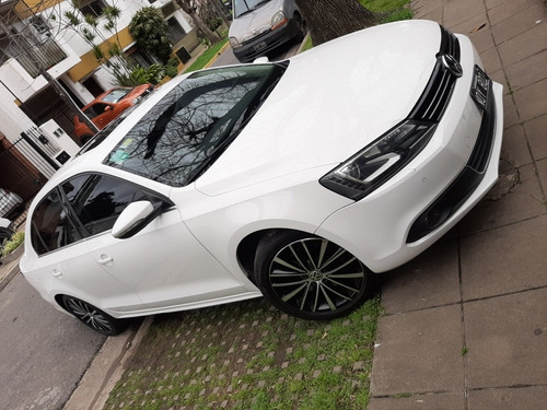 Imagen 2 de 15 de Volkswagen Vento 2014 2.0 Sportline Tsi 200cv Bi-xenon Dsg