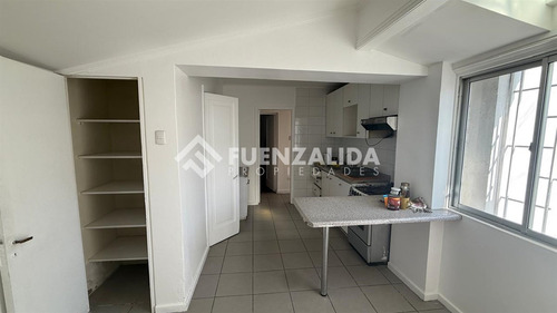 Casa En Arriendo De 5 Dorm. En Ñuñoa