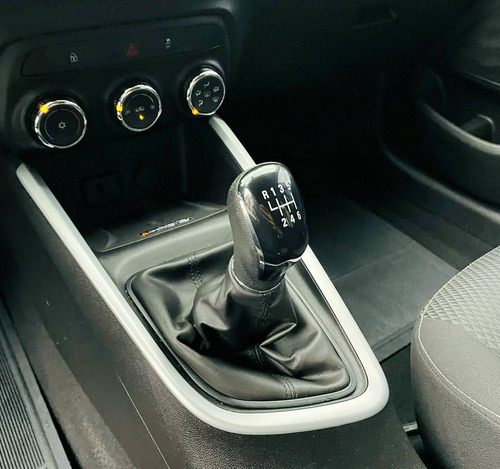 Imagem 14 de 15 de Chevrolet Onix 1.0 Flex Lt Manual