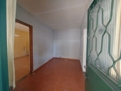 Casa Con Jardin , 2 Dormitorios, Cochera Y Apto Al Fondo