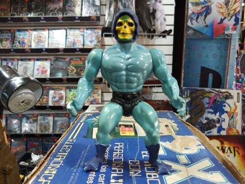 Figura He Man Skeletor Mattel 1981, Detalle En Mano