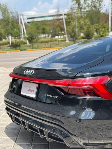Audi E-tron rs e-tron