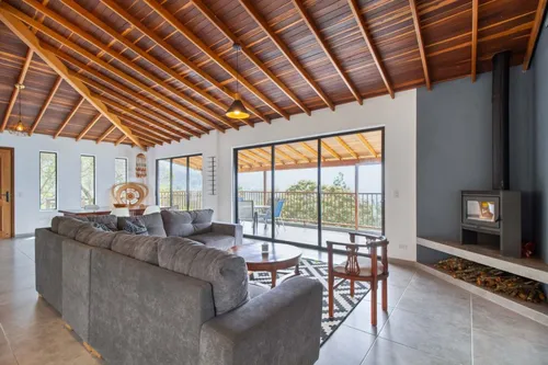Casa En Arriendo En Vereda La Miel. Cod A22445