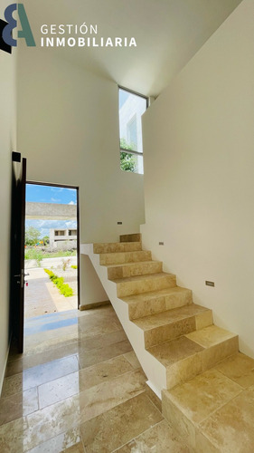Imagen 2 de 14 de Casa En Venta En Residencial Tamora, Merida, Yucatán Ccv234