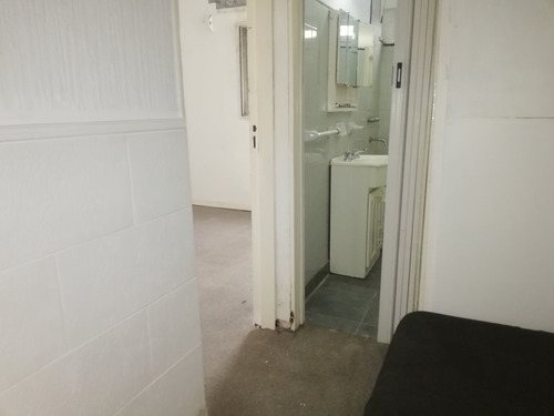 Departamento, 2 Ambientes 1/2, Céntrico. Oportunidad