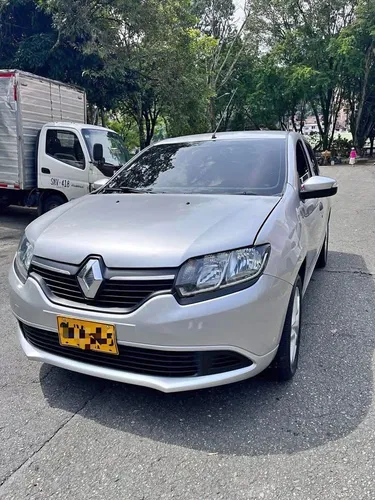 Renault Logan 1.6 Privilege / Intens