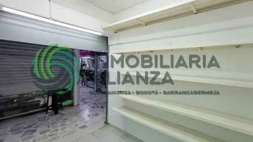 Local En Arriendo En Centro. Cod A11054