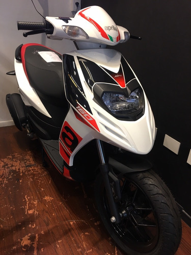 Imagen 11 de 25 de Aprilia Sr 160
