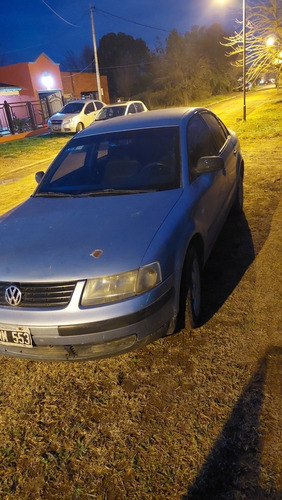Imagen 1 de 3 de Volkswagen Passat 1999 1.9 I