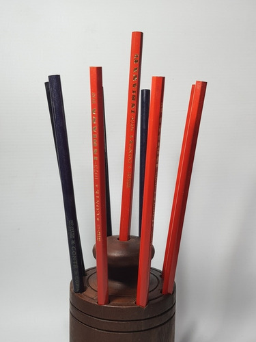 Imagen 7 de 9 de Antiguo Portalápices Con Forma De Pesa En Madera Mag 56159