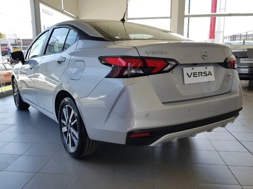 Imagen 17 de 21 de Nissan Versa 1.6 Exclusive Cvt 2022 ( Solo Contado )