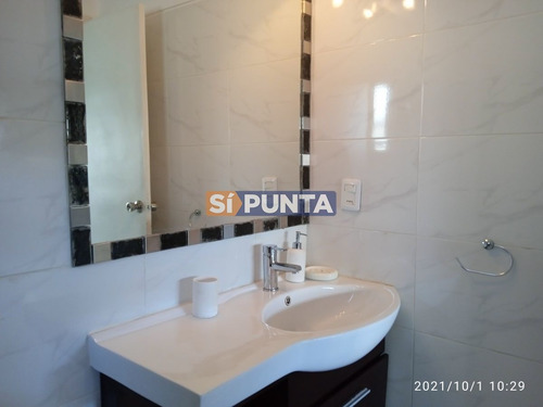 Imagen 8 de 15 de Se Vende Apartamento 2 Dormitorios Con Patio Exclusivo. Frente Al Mar