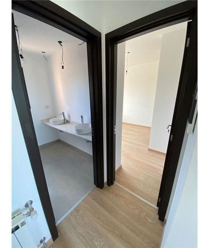 Venta Casa Las Golondrinas 5 Amb, Financia