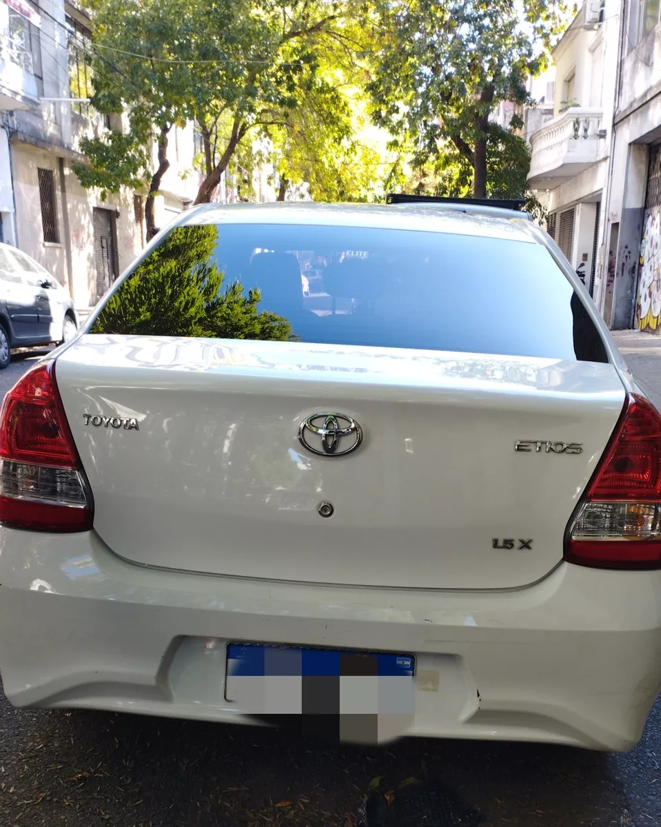 Toyota Etios 1.5 Sedan X l18